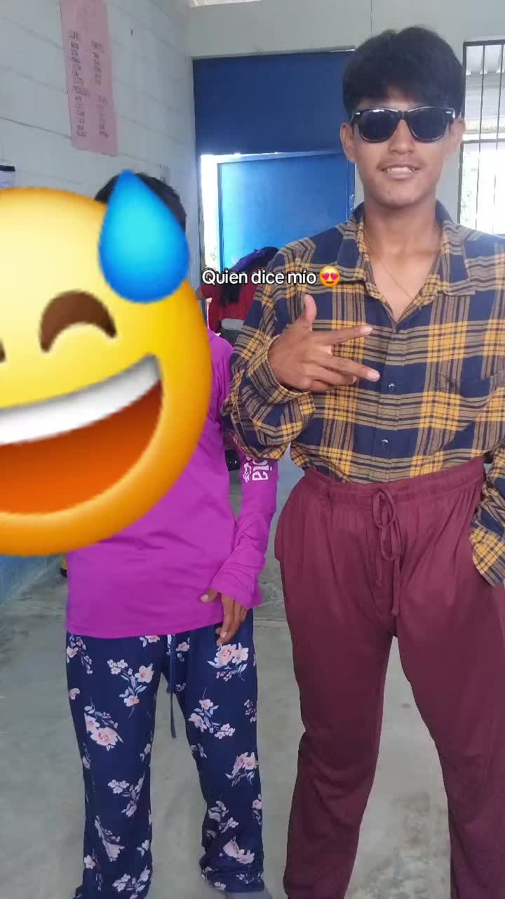 @🙈Team🦋chelytha😻