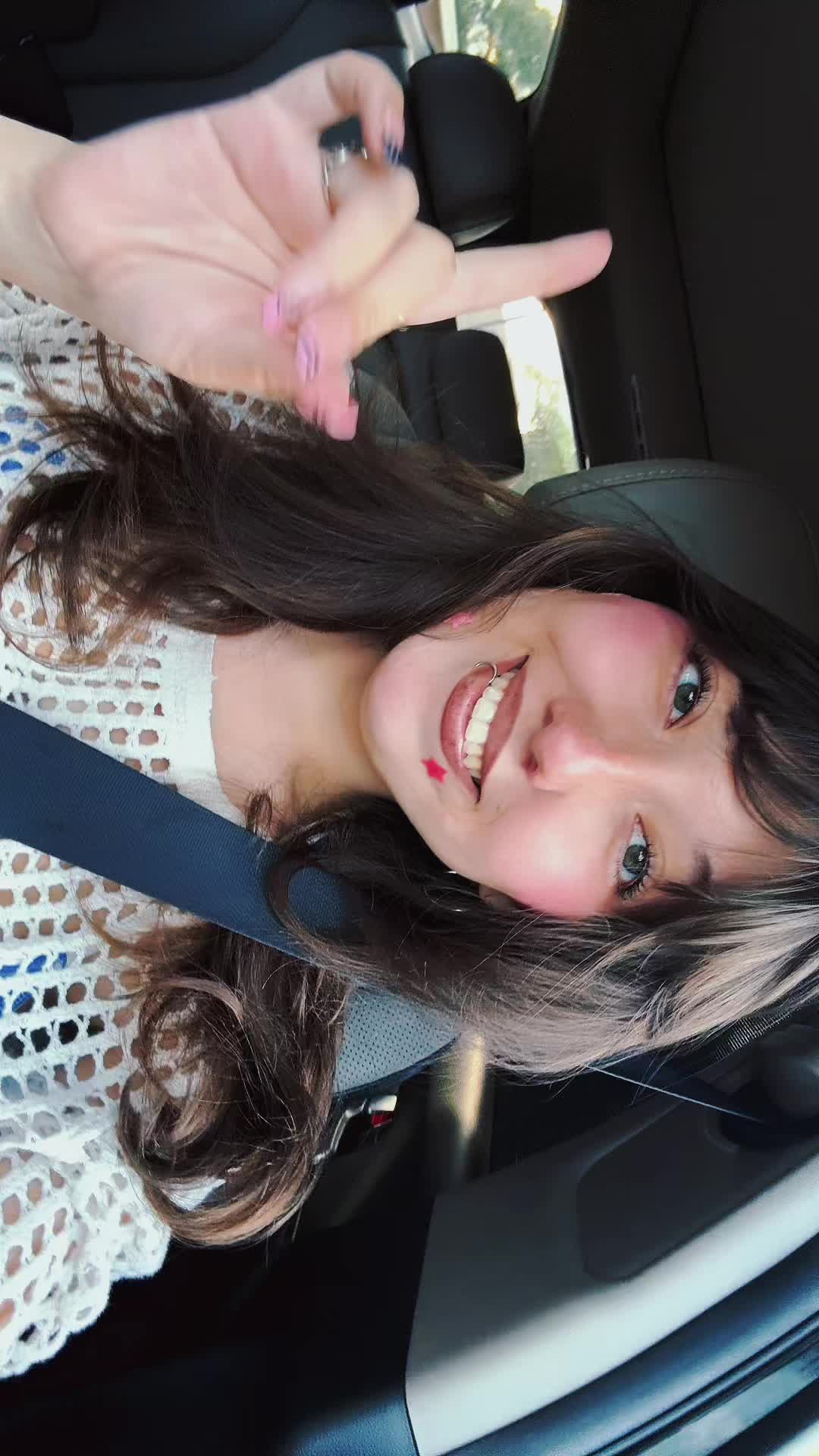 @lily