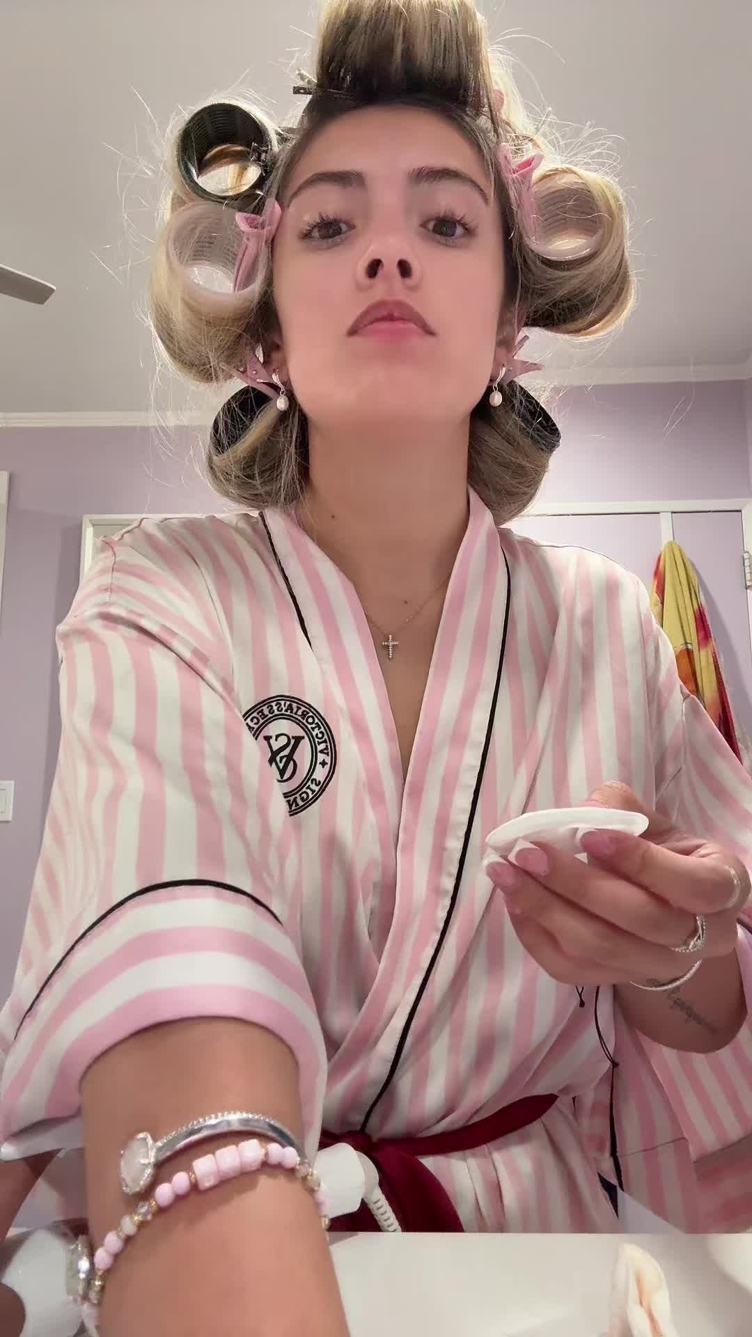 @🍸🍒