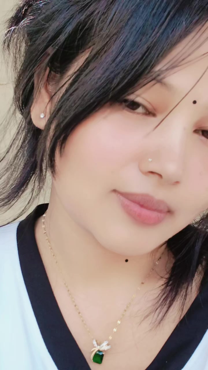 @Pari❤️🦋