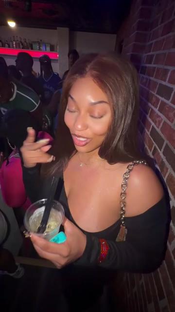 @UniquelyMahoganyy