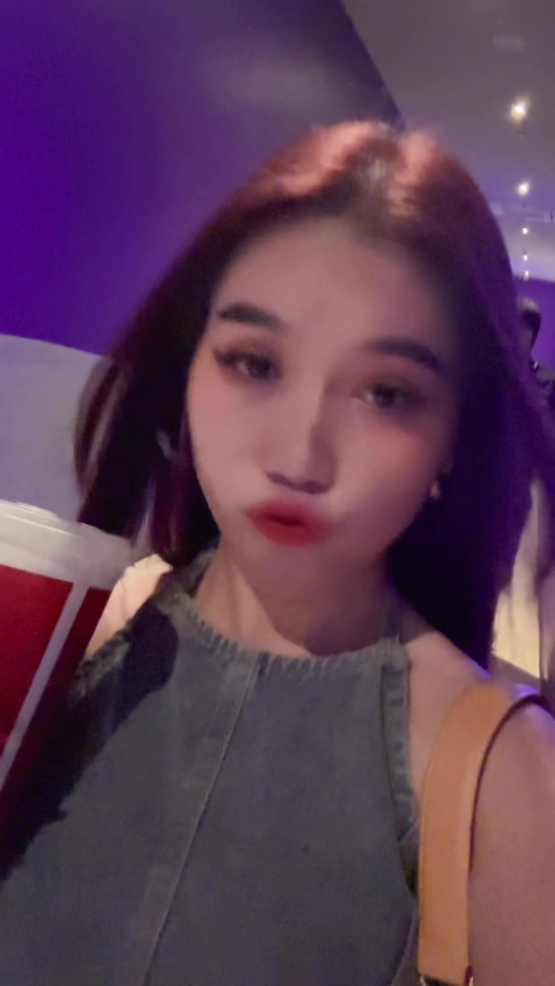 @Leakhana