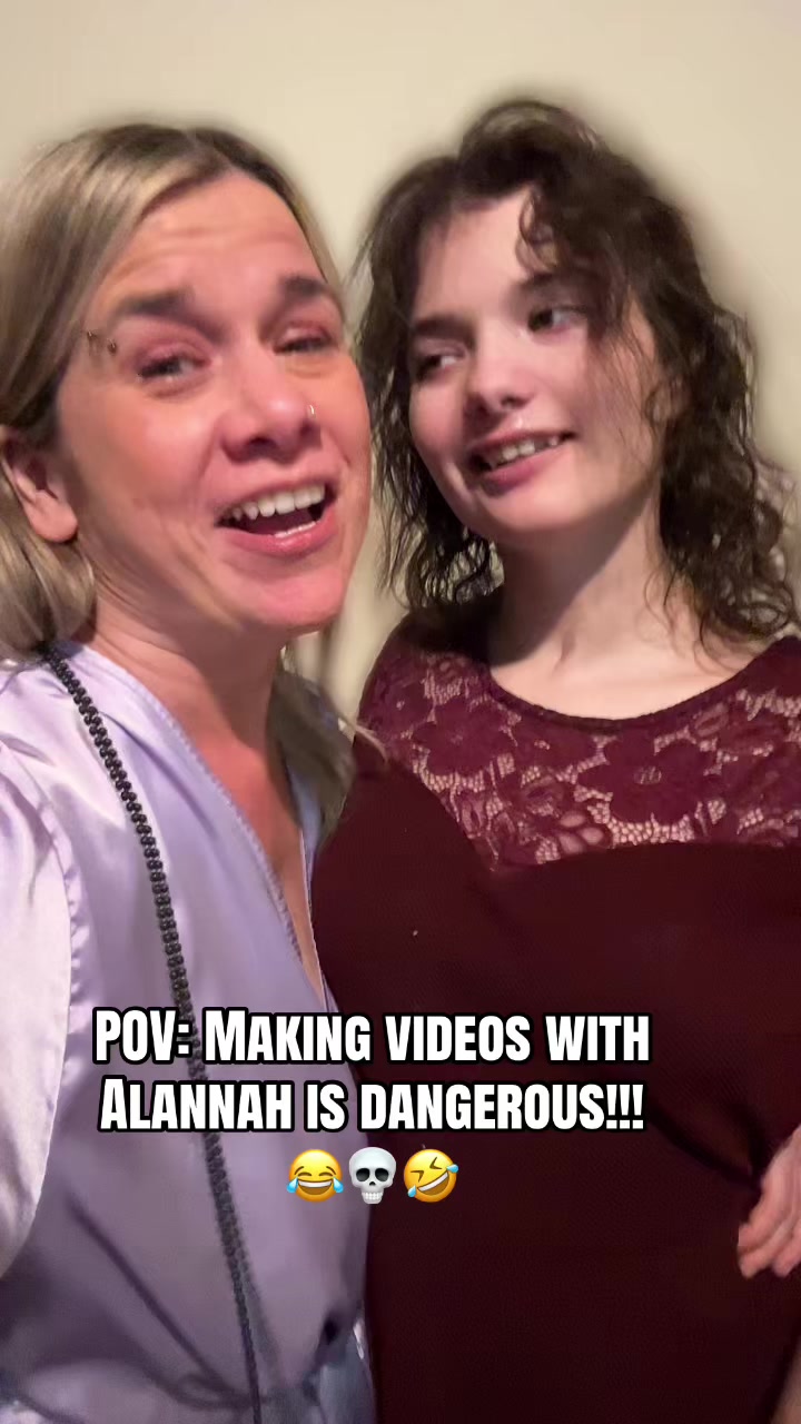 @Hotmomvibes