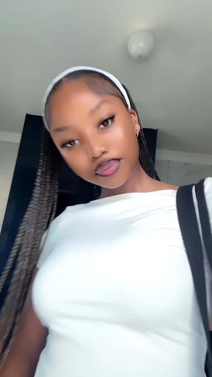 @𝓜𝓲𝓼𝓼 𝓛𝓪𝔂𝓵𝓪𝓪🫧
