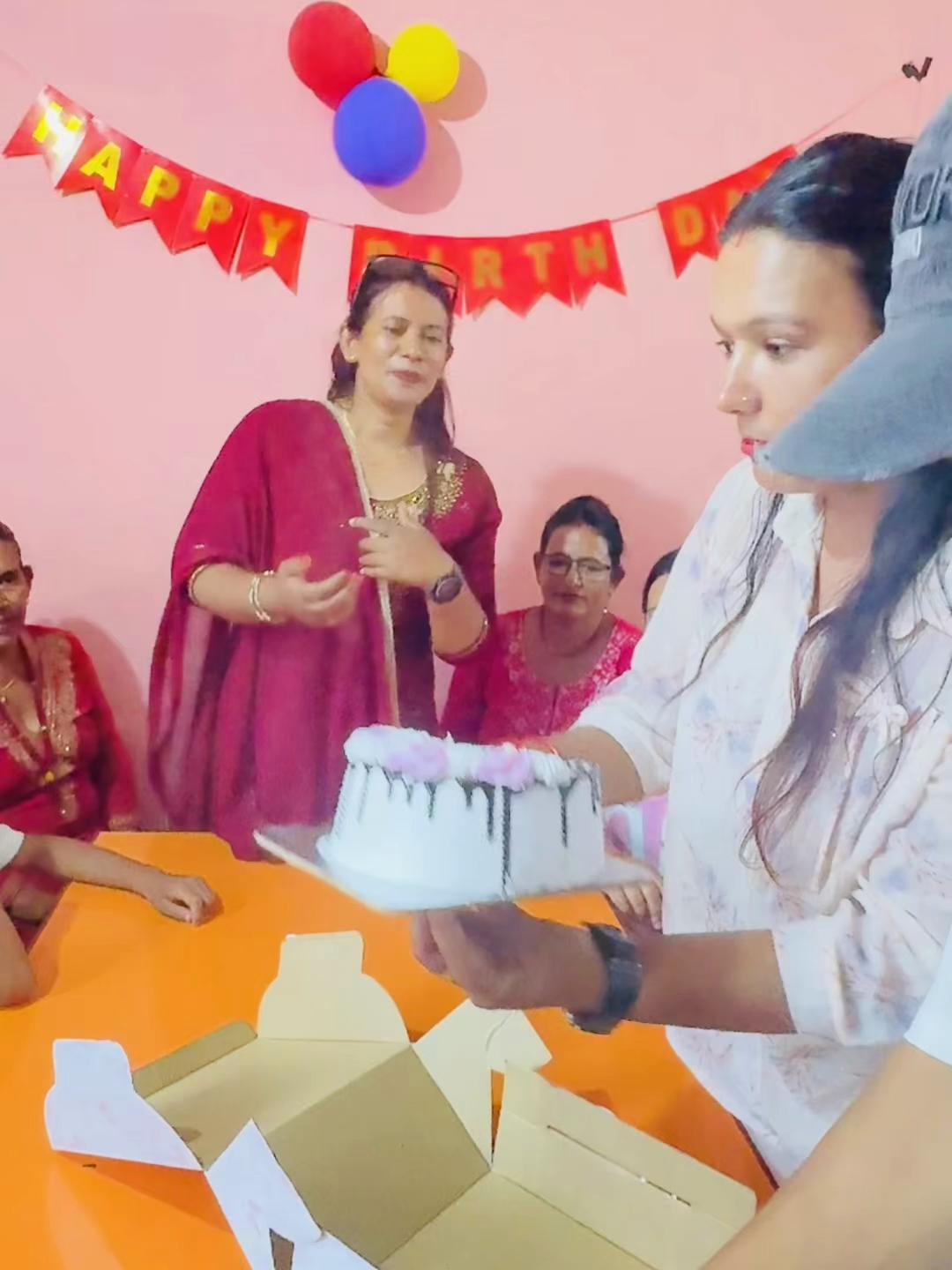 @Melina Khatri