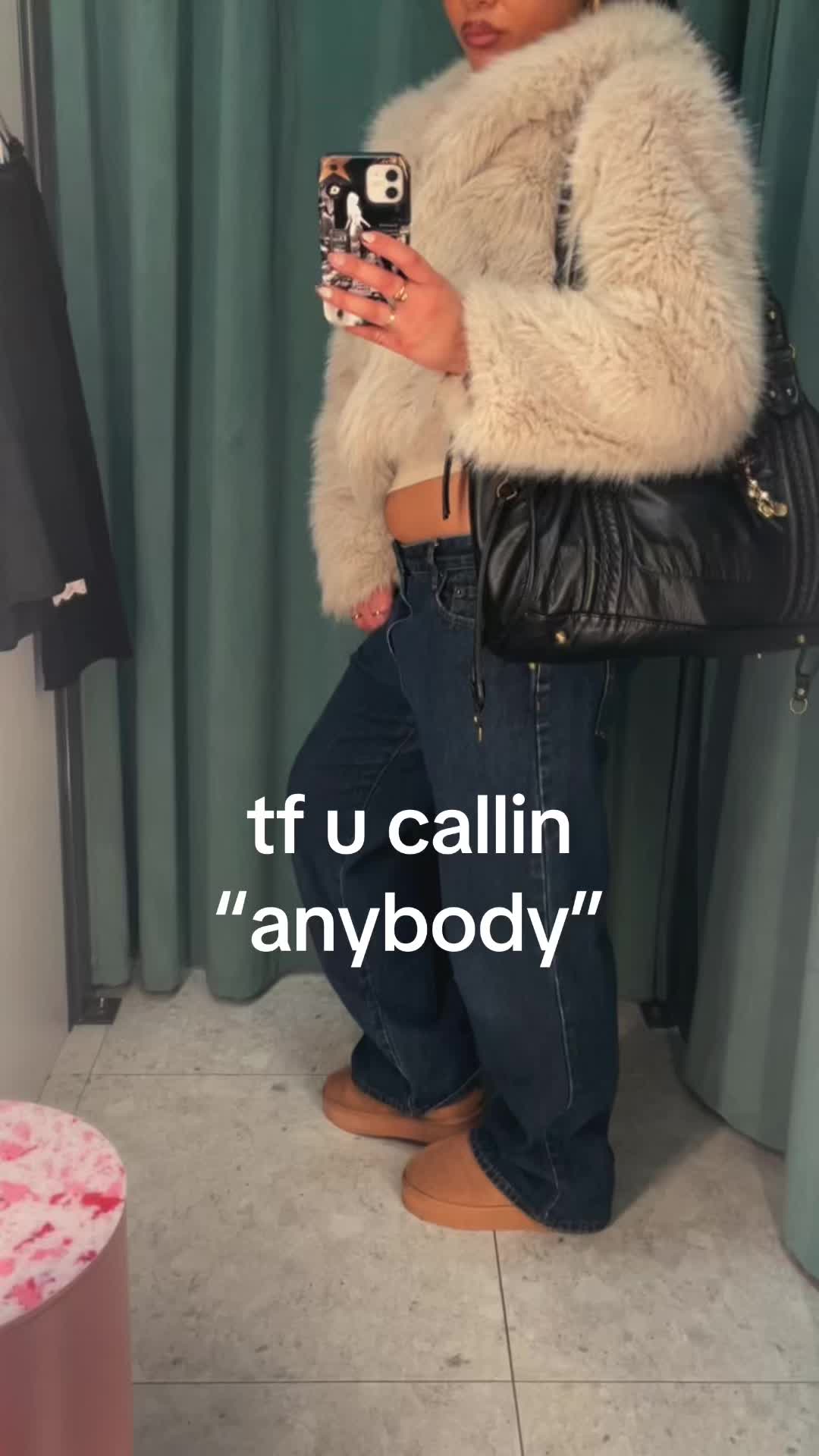 @TH💋NIA