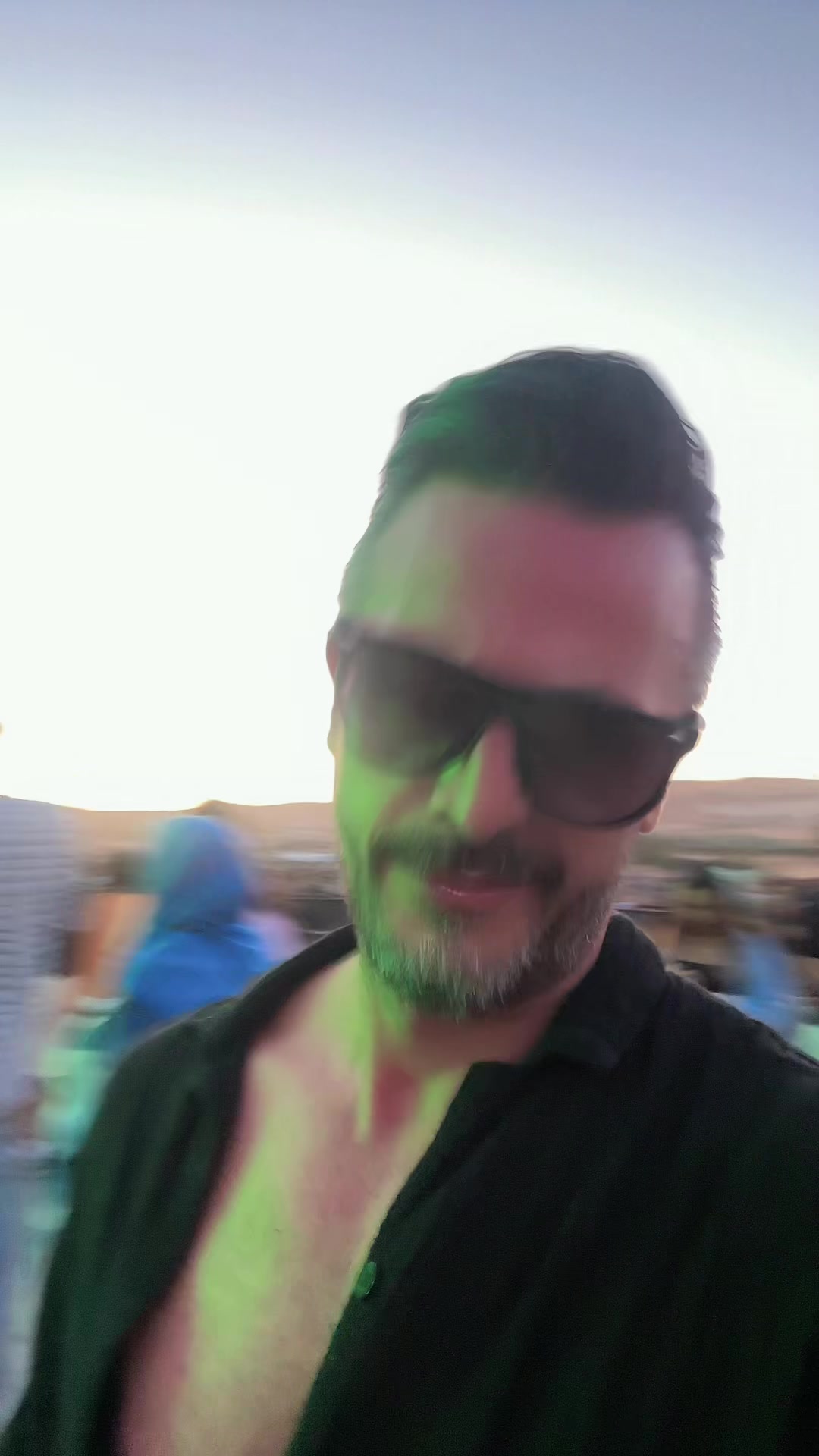@DJSON€R