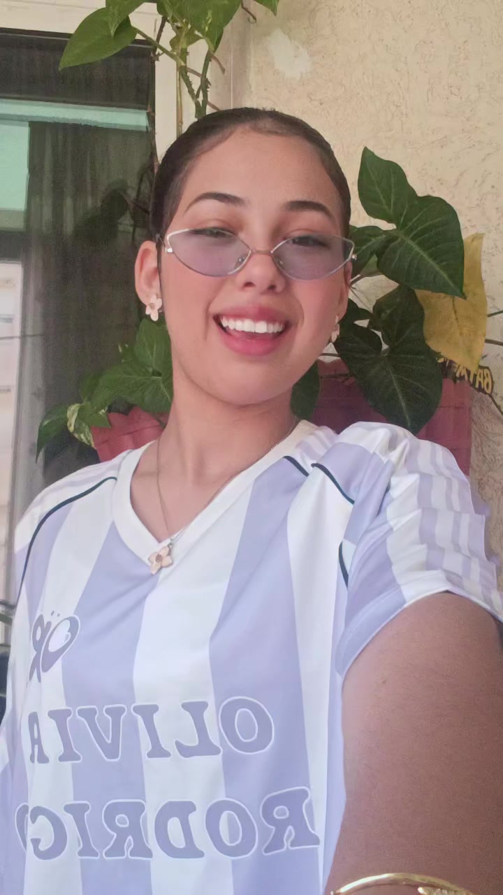 @👑queen_chahd1👑
