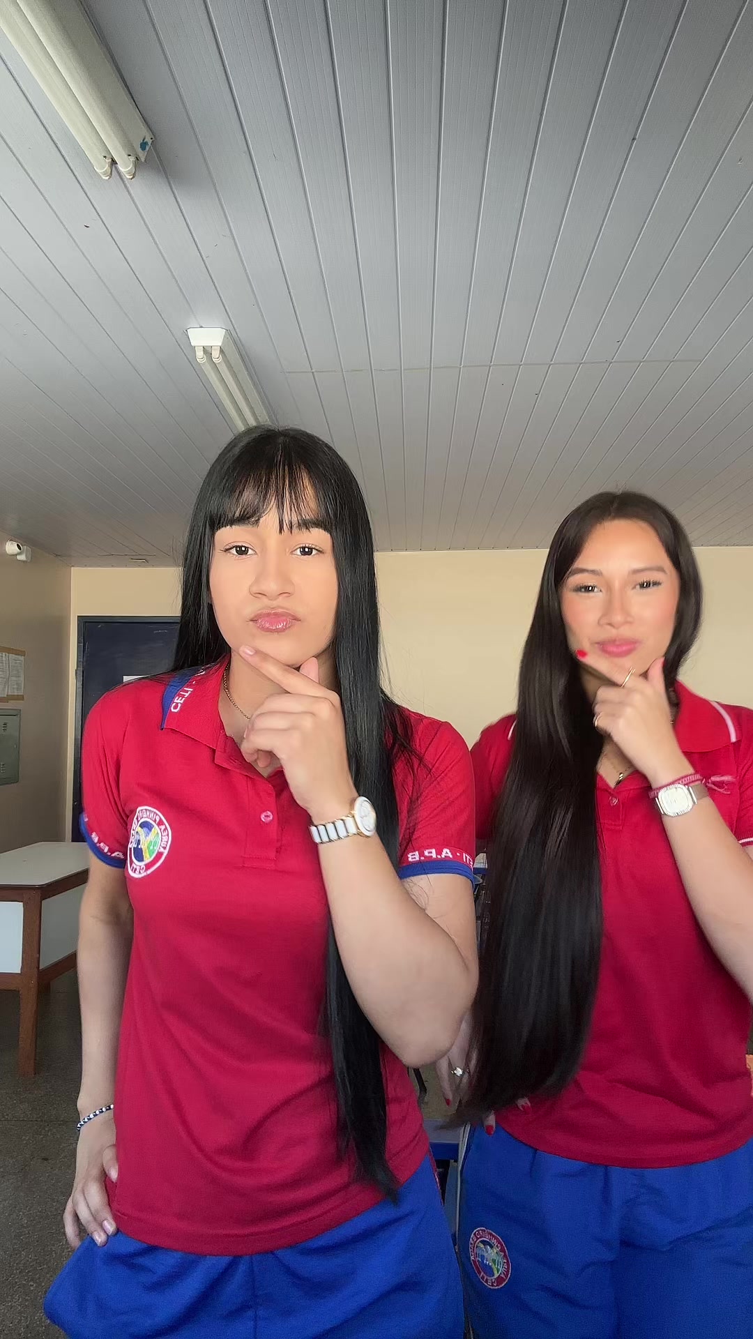 @Viviane