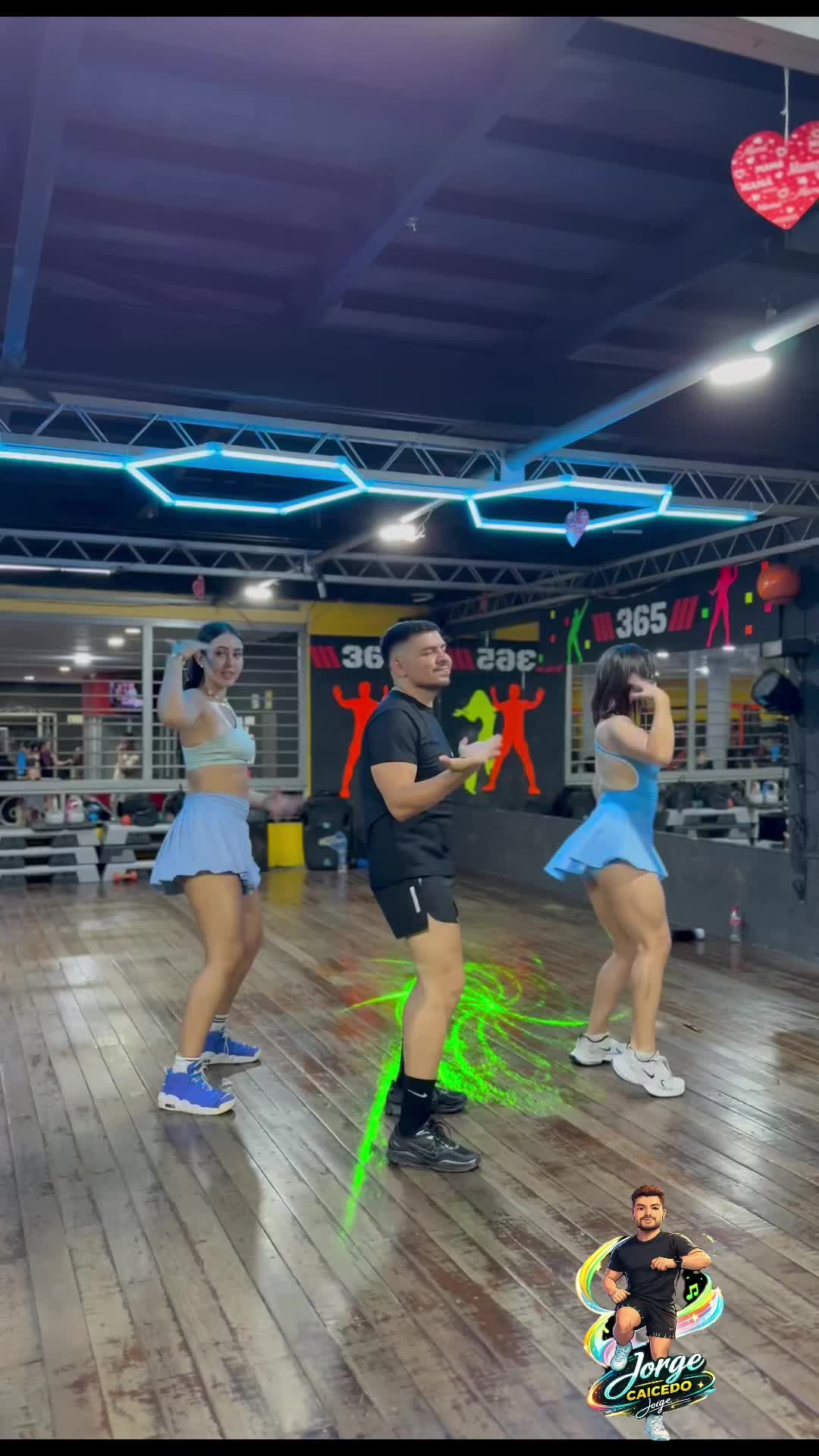 @⚡️🕺JORGE CAICEDO🫶💙🍷🩵🎙️