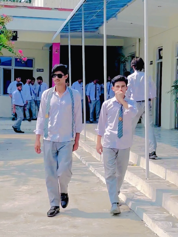@⚔️میاں🦅صاحب⚔️