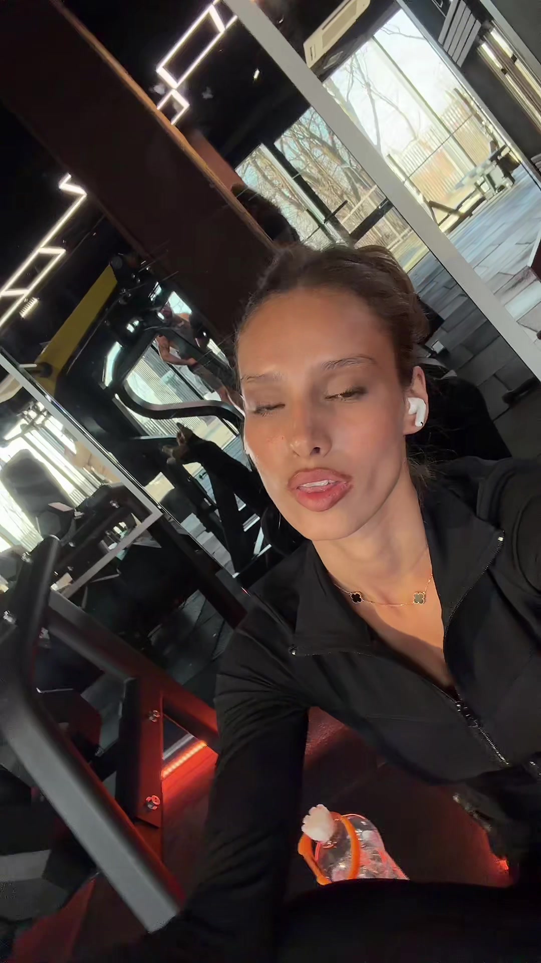 @violettavakarchuk