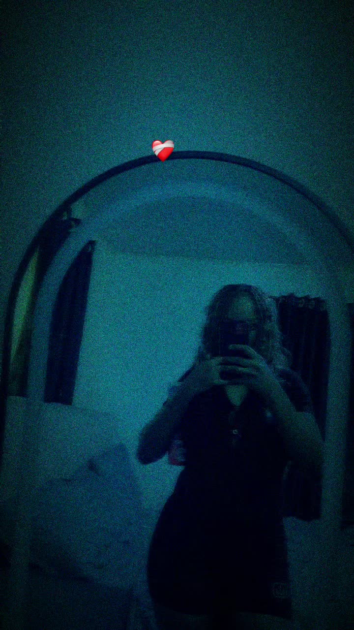 @Miss Wednesday 🌹
