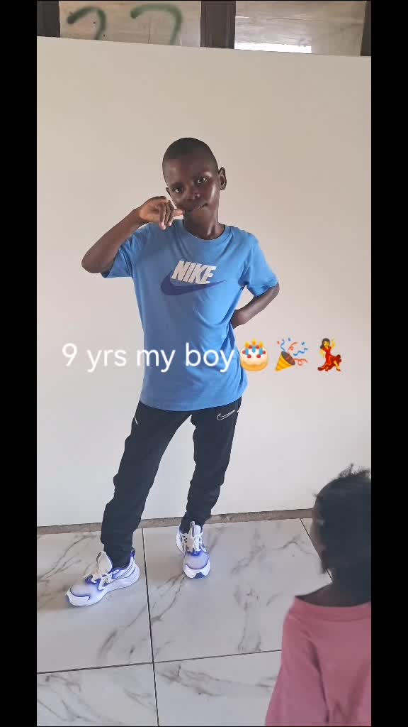 @Mama sesi Rebotile