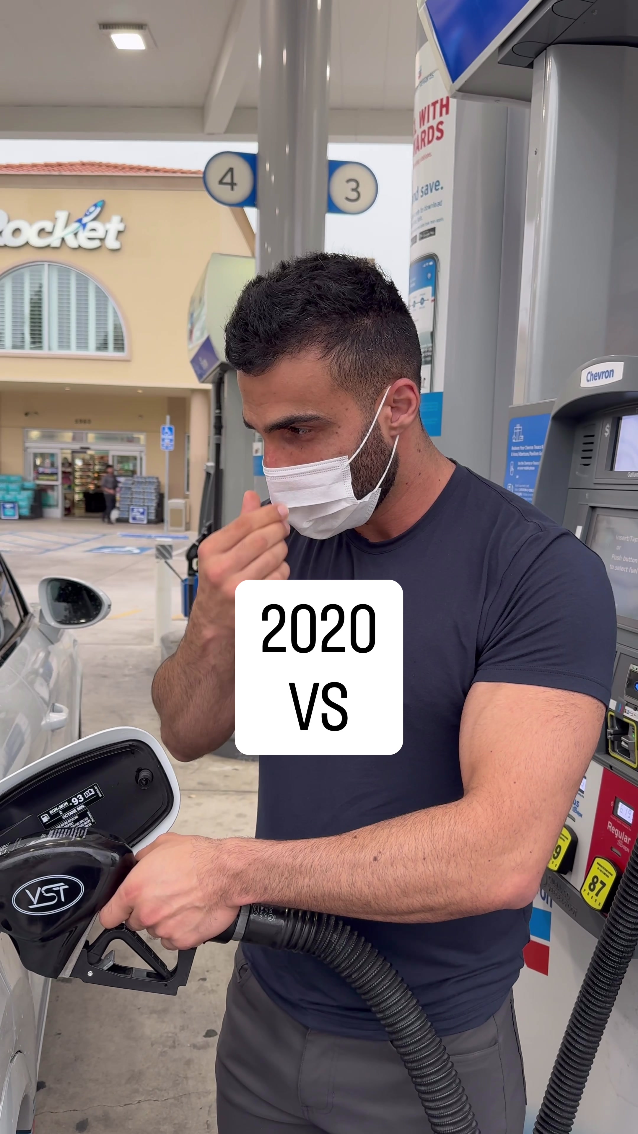 @RezzzV