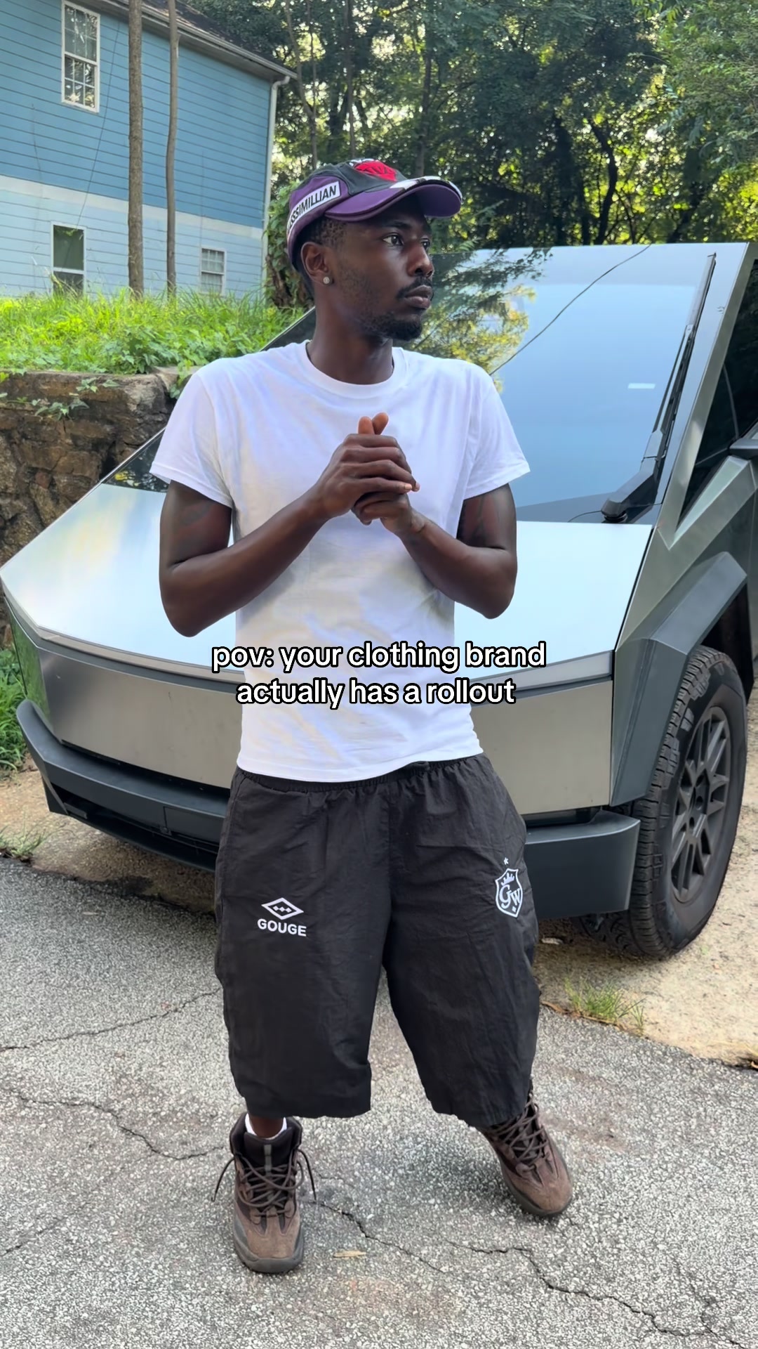 @Goüges