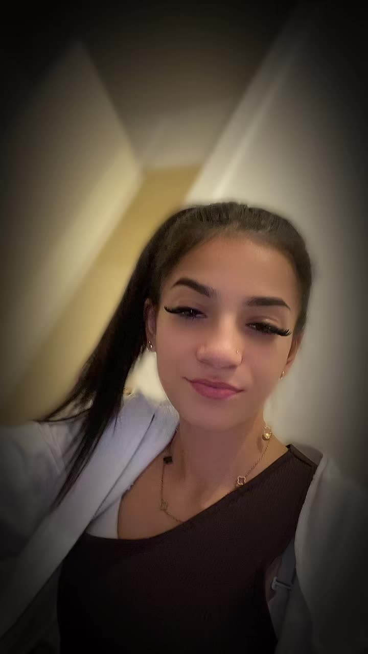 @𝓡🦅