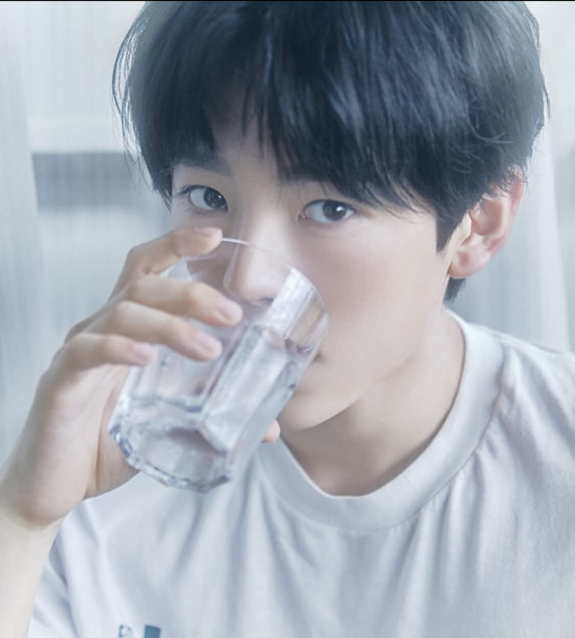 @︎