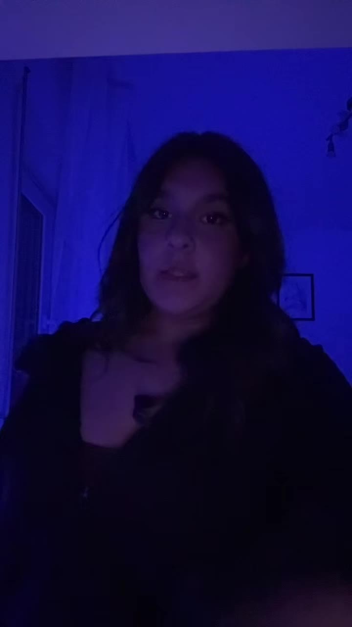 @𝑨𝐥𝐞🥥