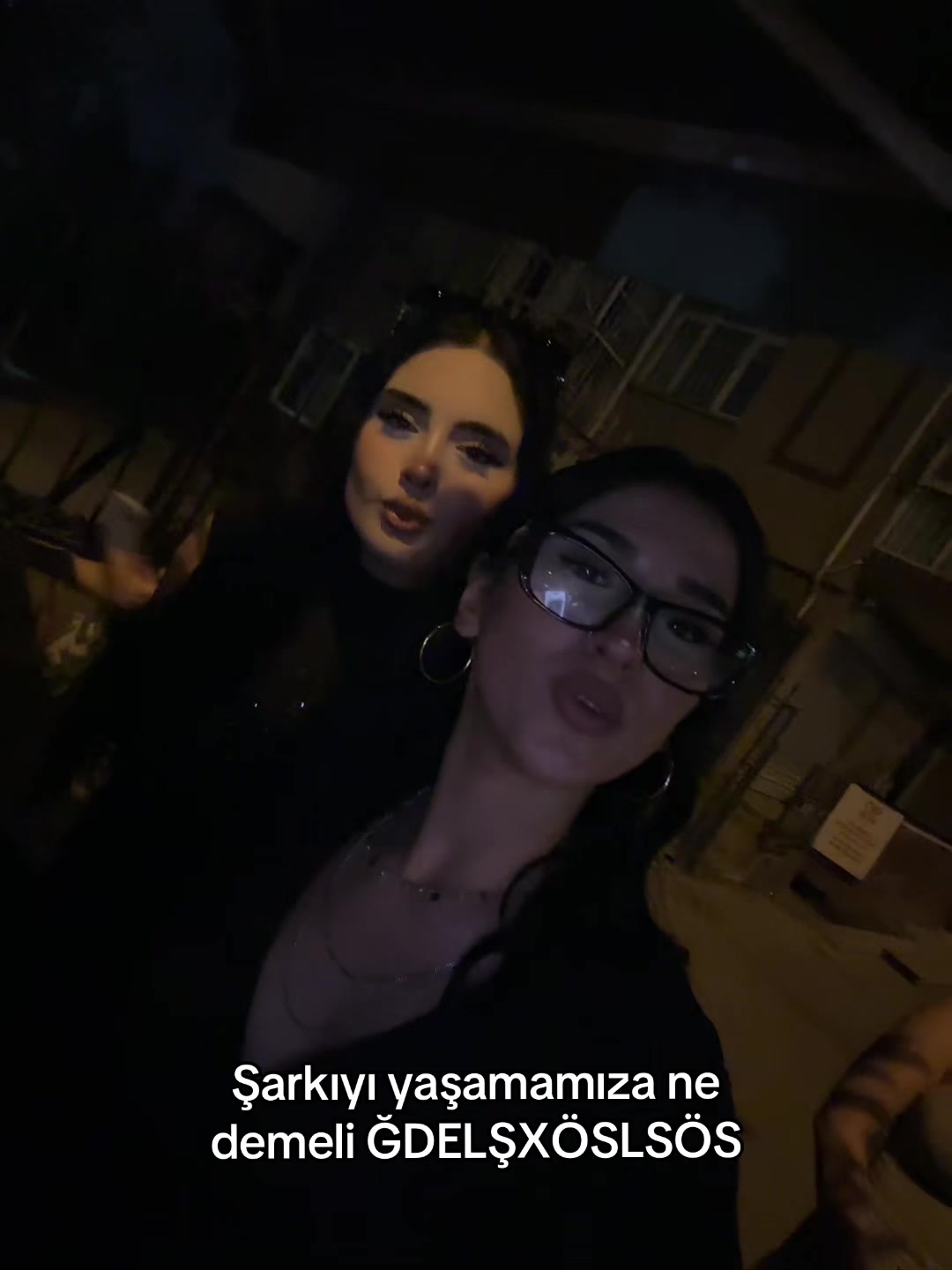 @Nur