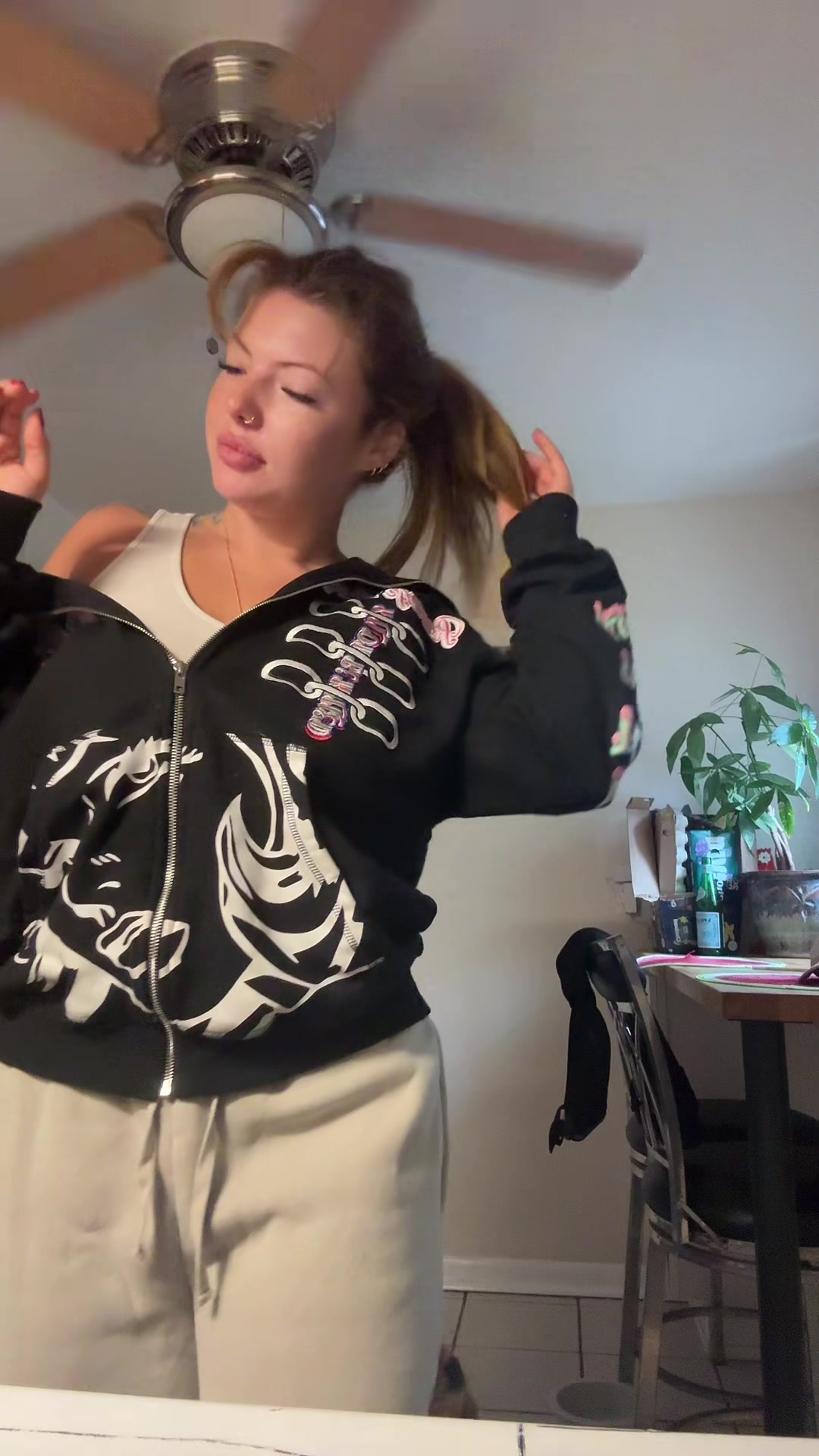 @Bella
