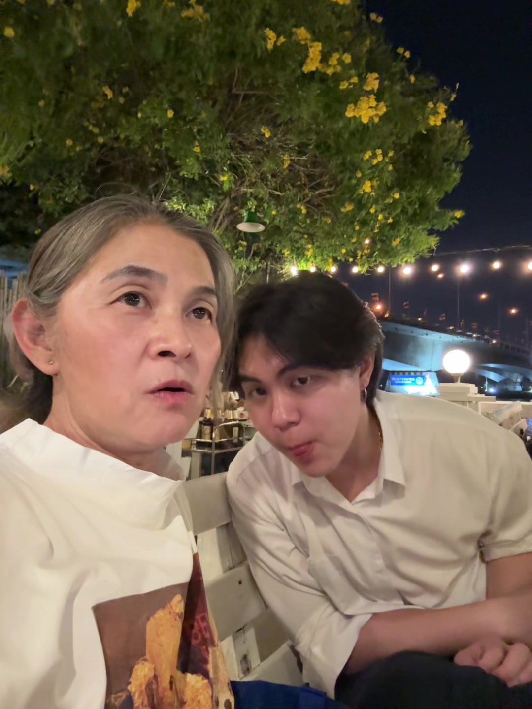 @นพไอซ์มาเฟียนมผง