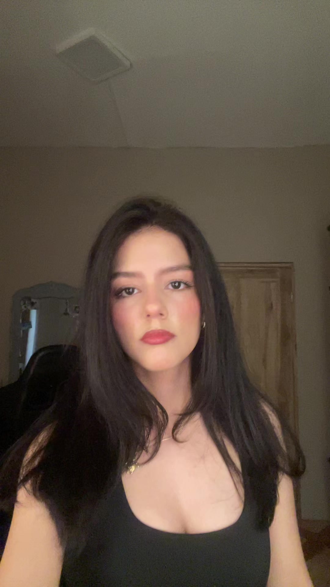 @hilaryholic