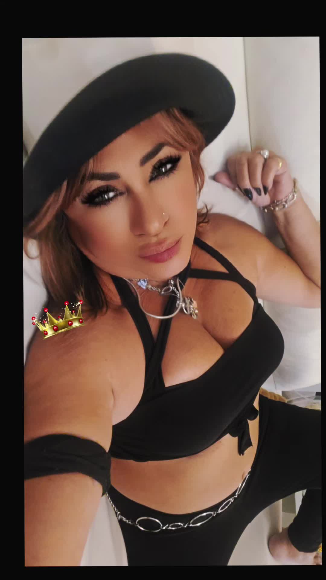 @Queen