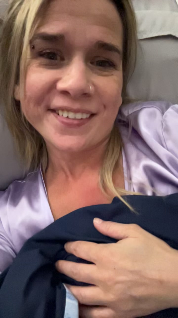 @Hotmomvibes
