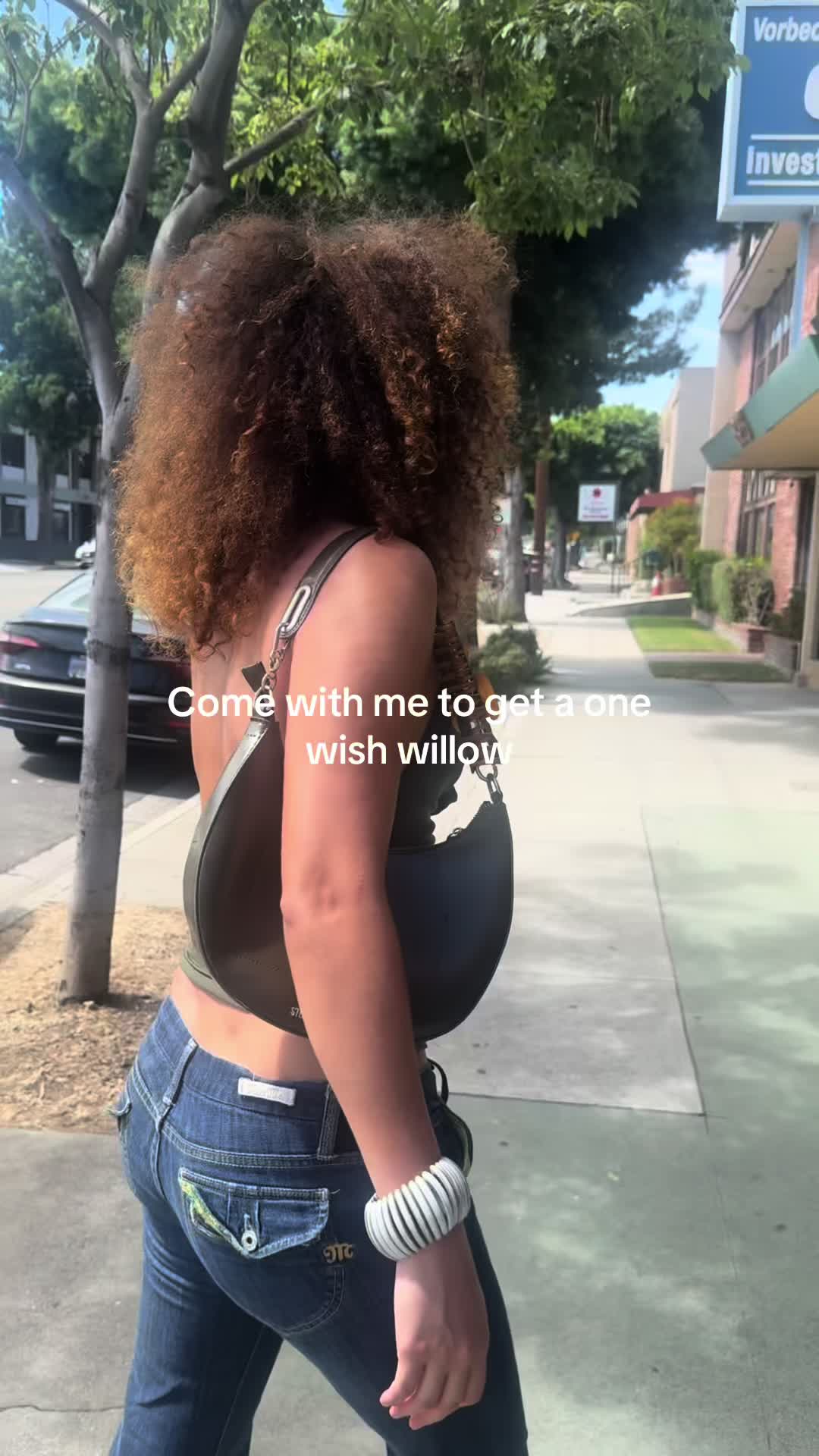 @caitlinkahaloa