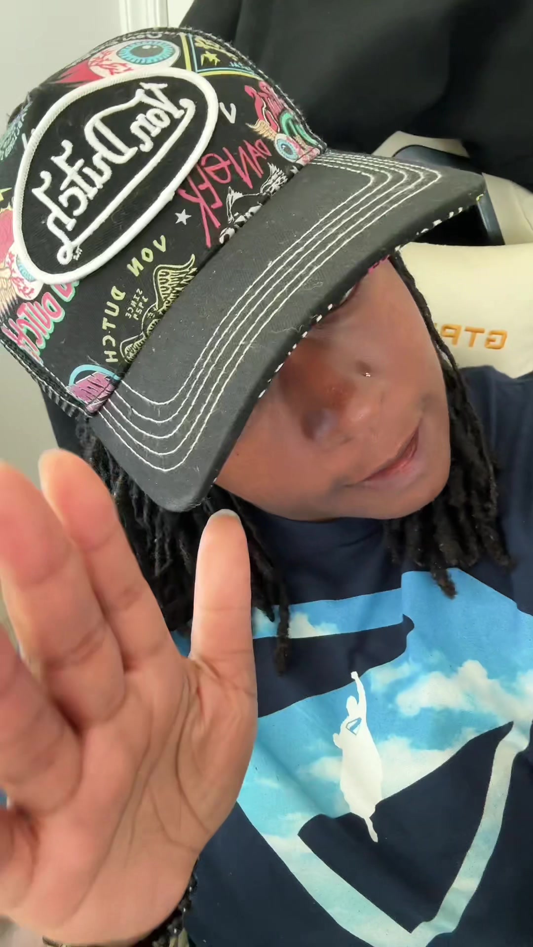 @TheBlackEllen86🏳️&zwj;🌈