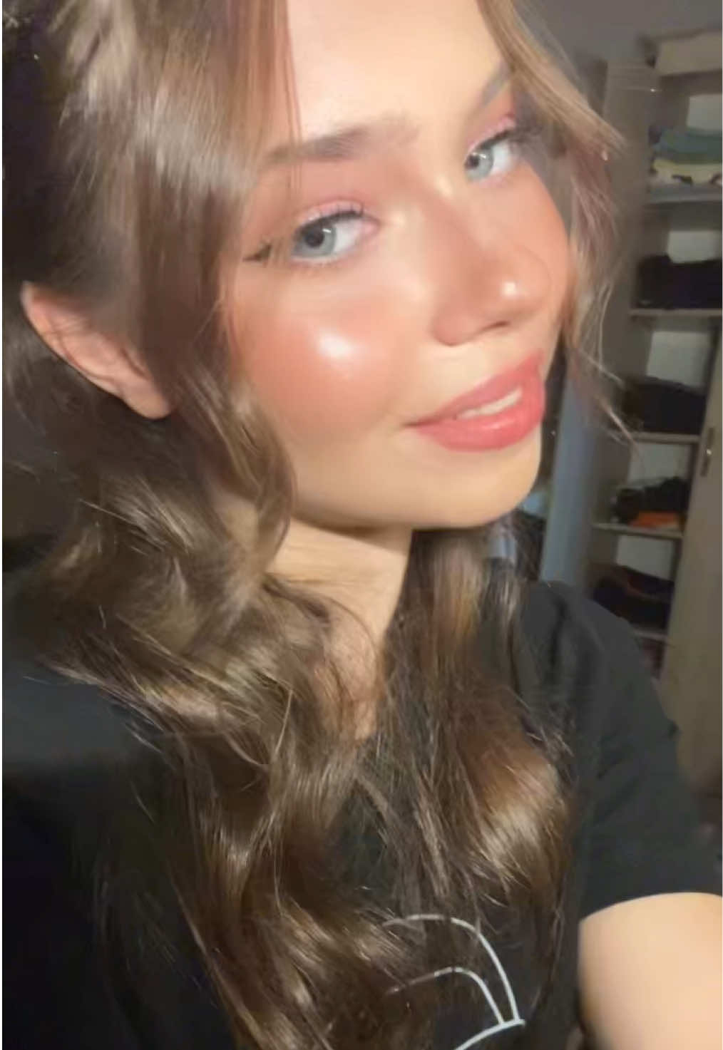 @Elisv_