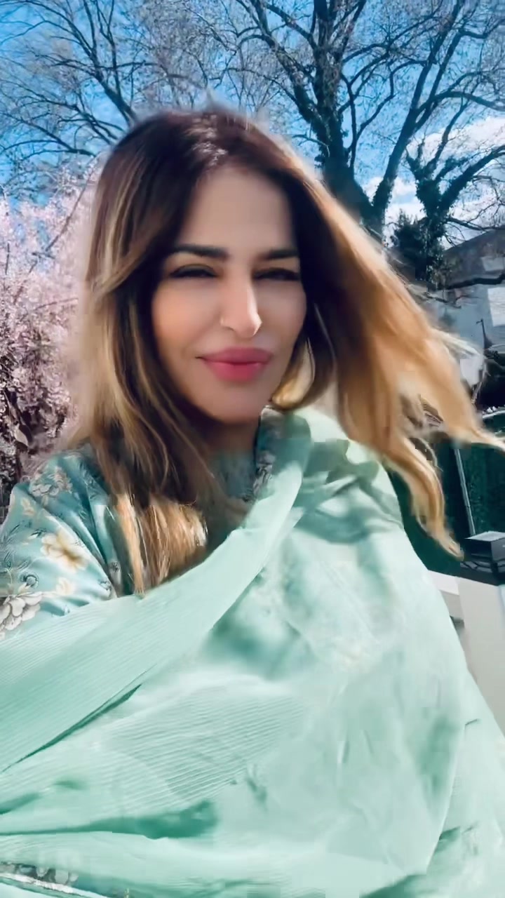 @Barbie ๐ต๐ฐ๐บ๐ธ newyorkistan
