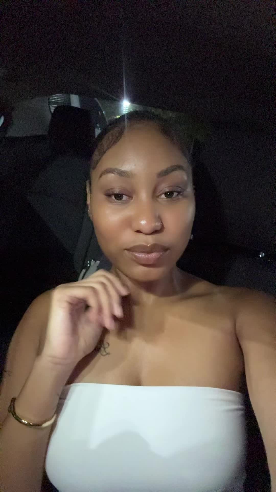 @Zari K