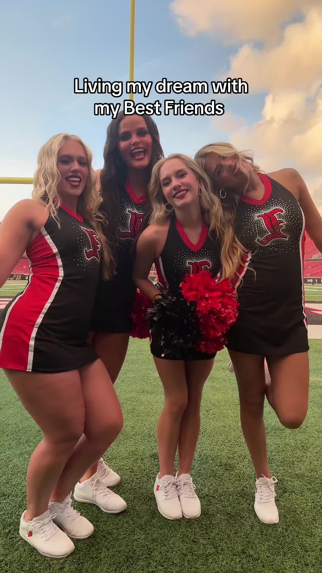 @whitneykwells