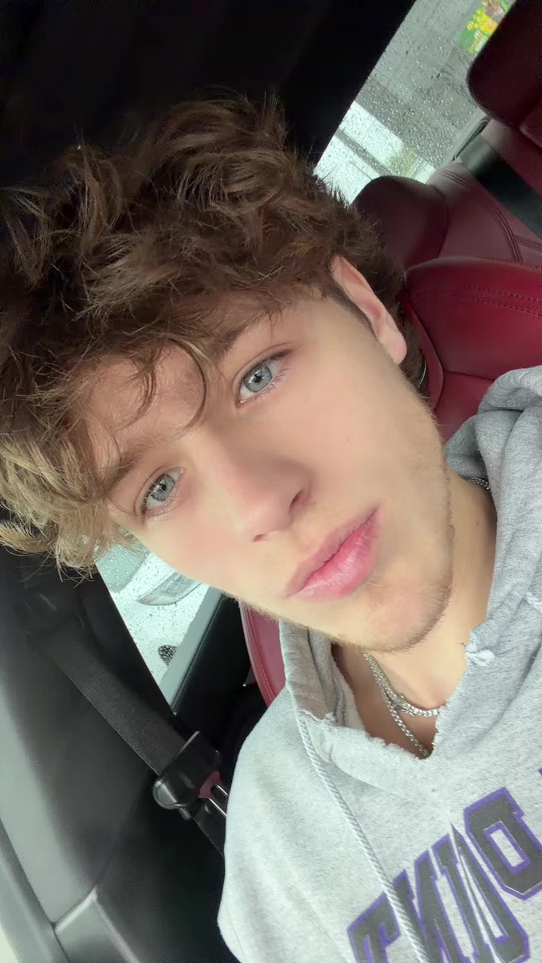 @Hayden 🖤