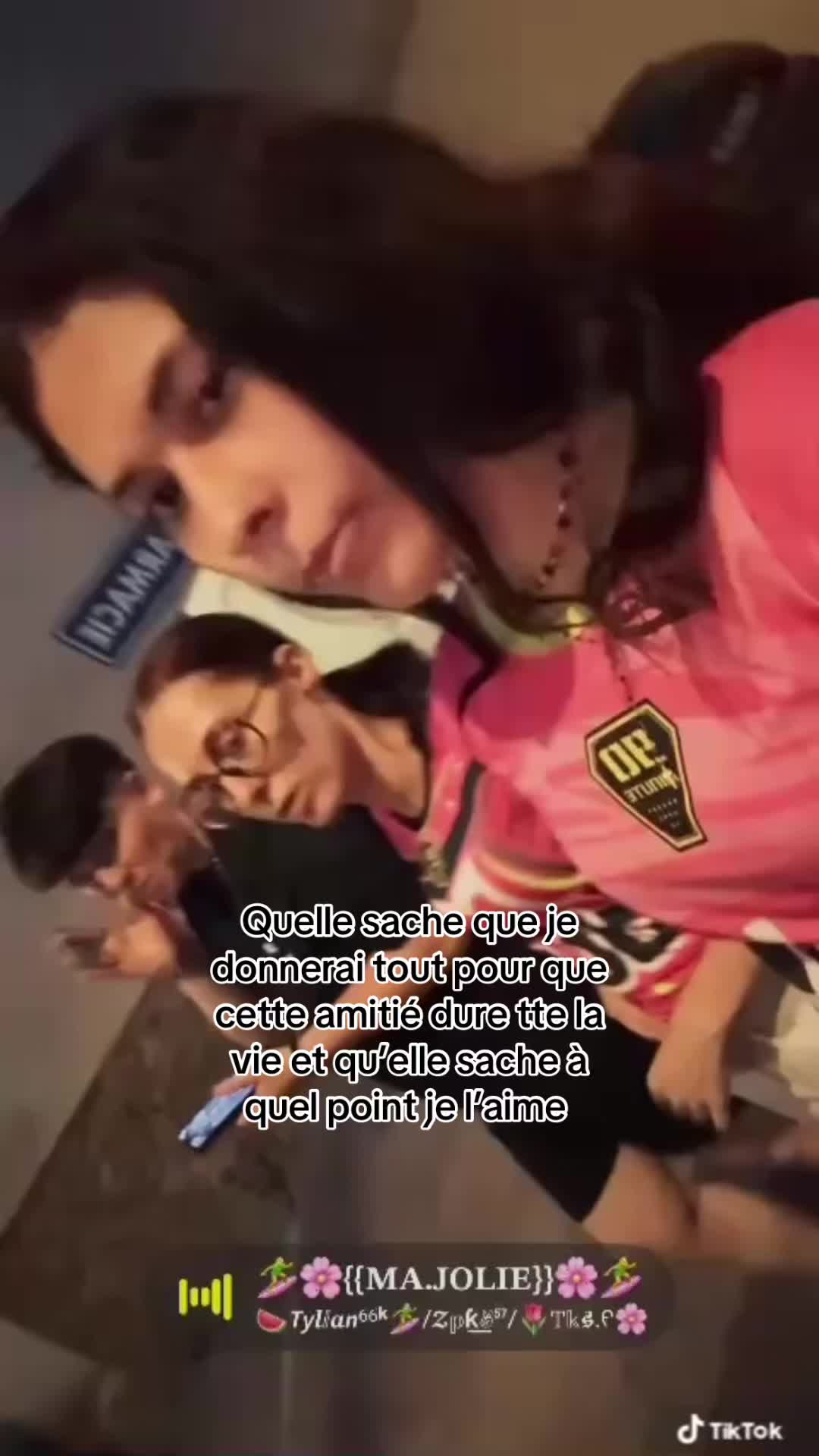 @🦠