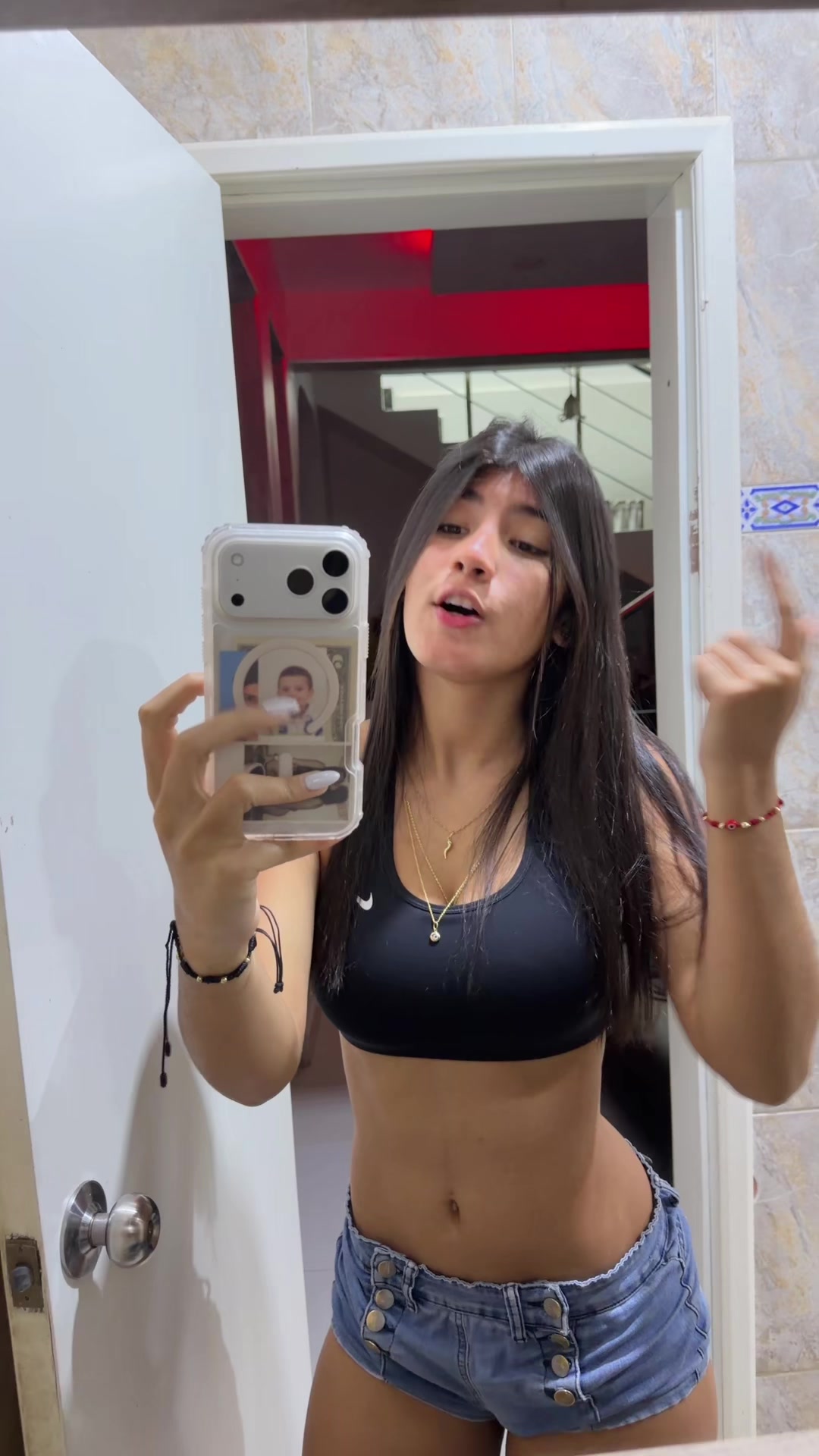@Marianny
