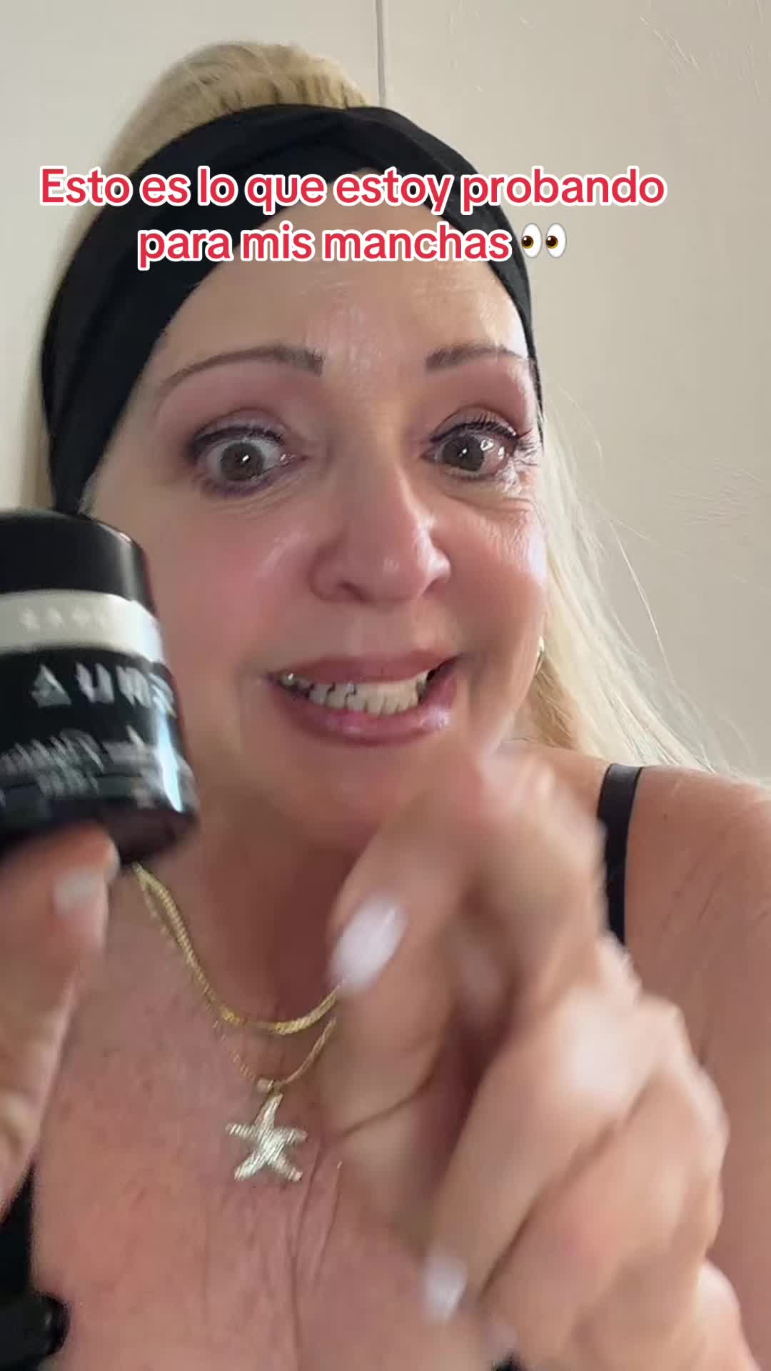 @Lisette | Beauty 50+