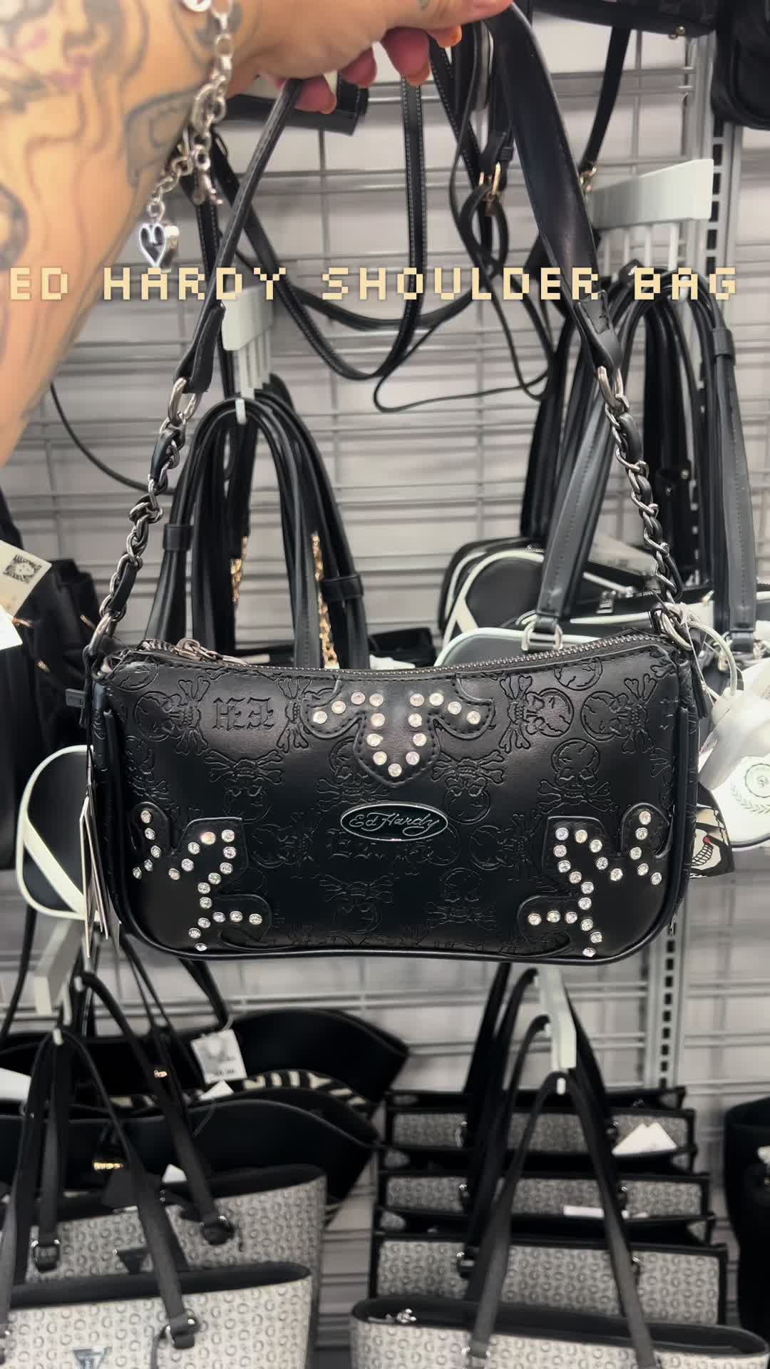 @desimademebuyit 💋