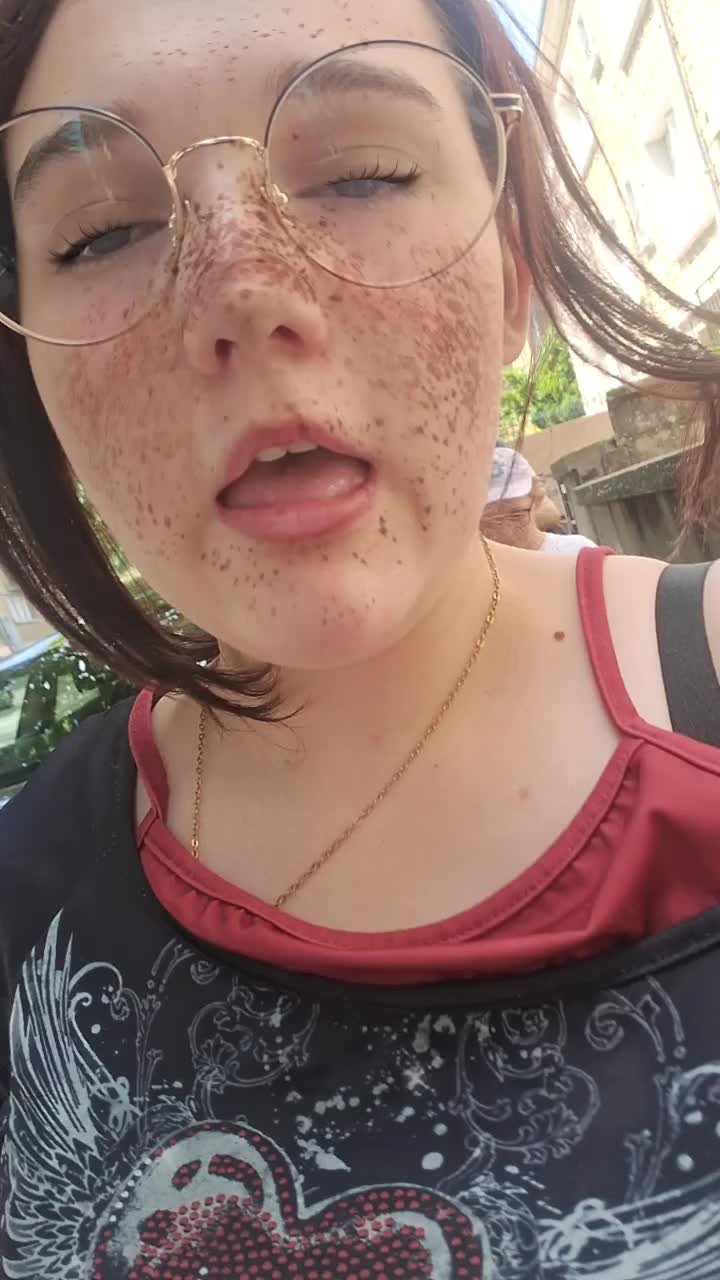 @fid&egrave;le au  B