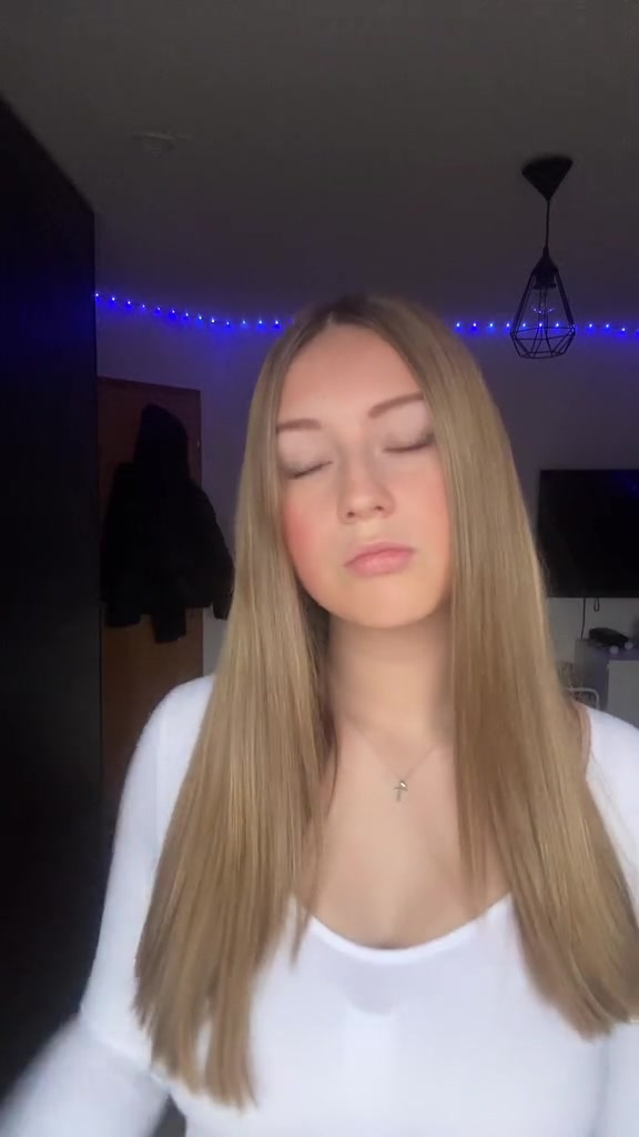 @𝒜𝓂ℯ𝓁𝒾ℯ𓆉