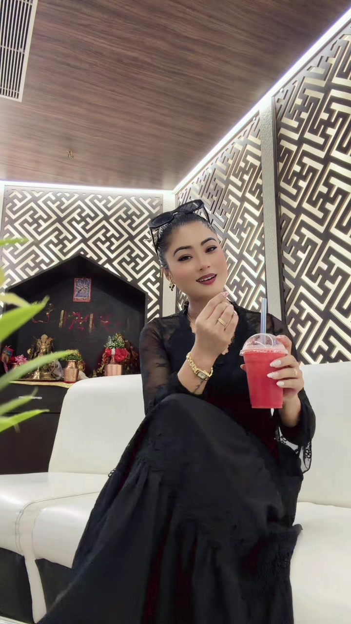 @𝐂𝐡𝐚𝐡𝐚𝐧𝐚 𝐒𝐭𝐡𝐚🇳🇵