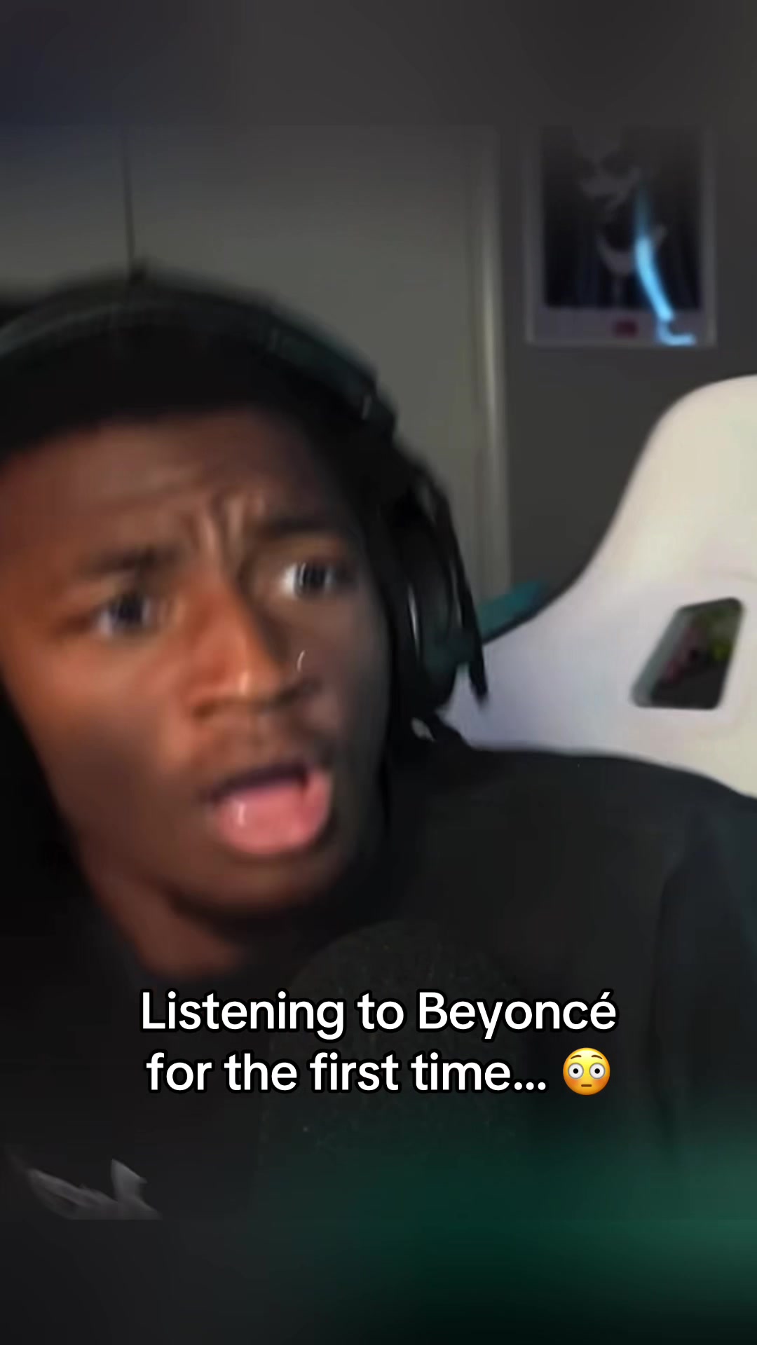 @Souvenir Reacts
