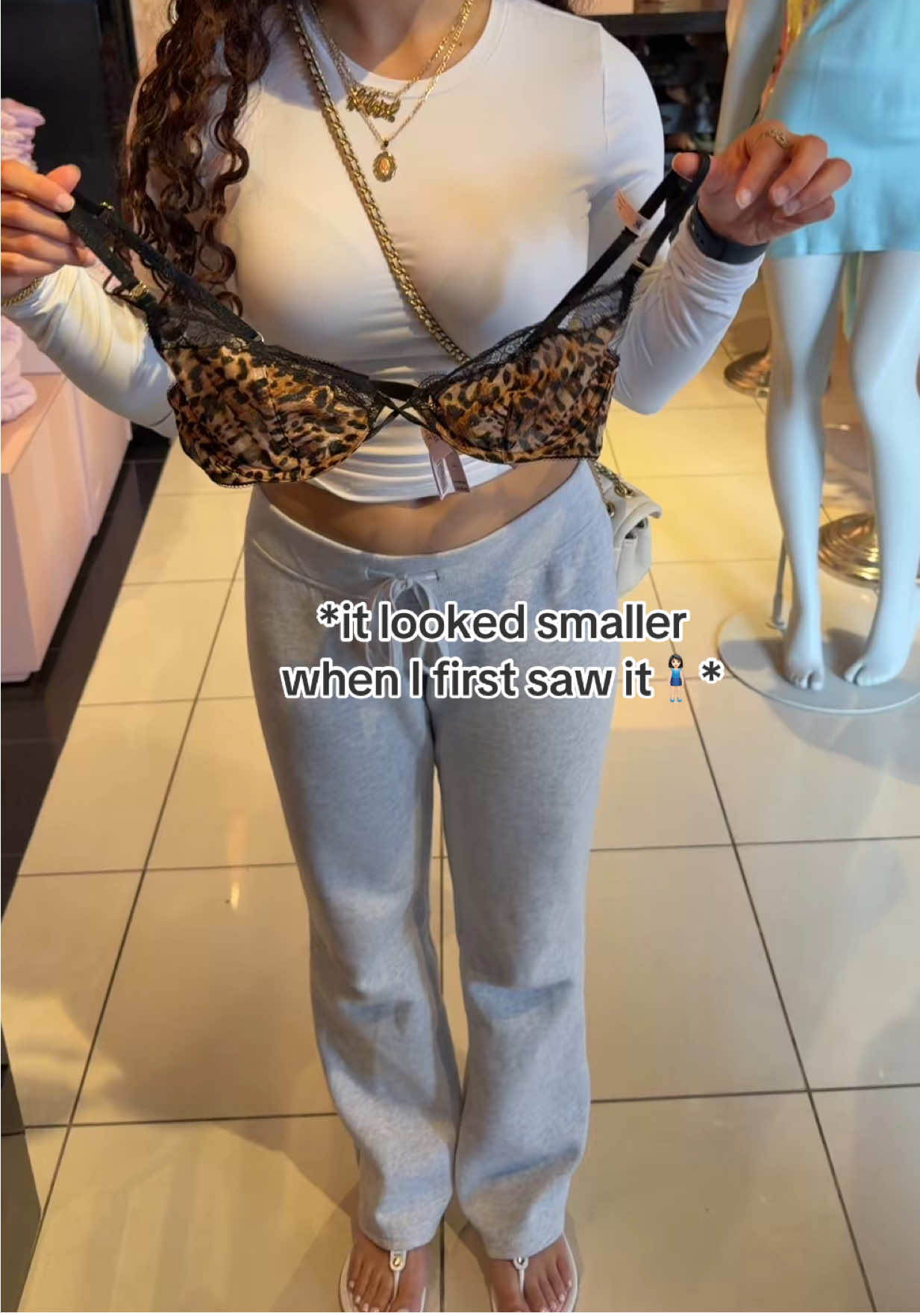 @Athziri