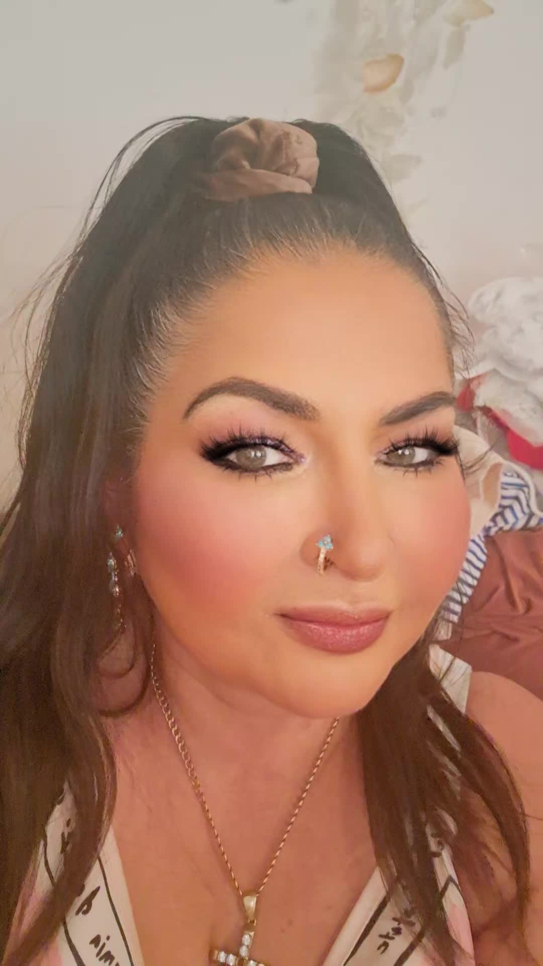 @Suzani💗