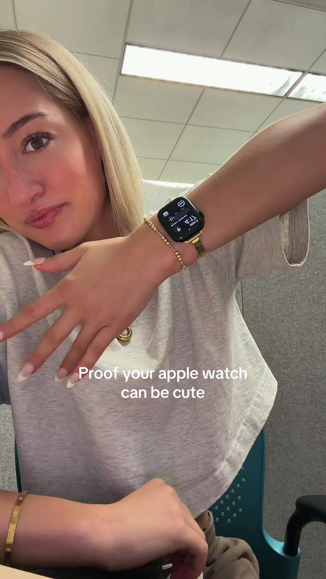 @caitlynnavery