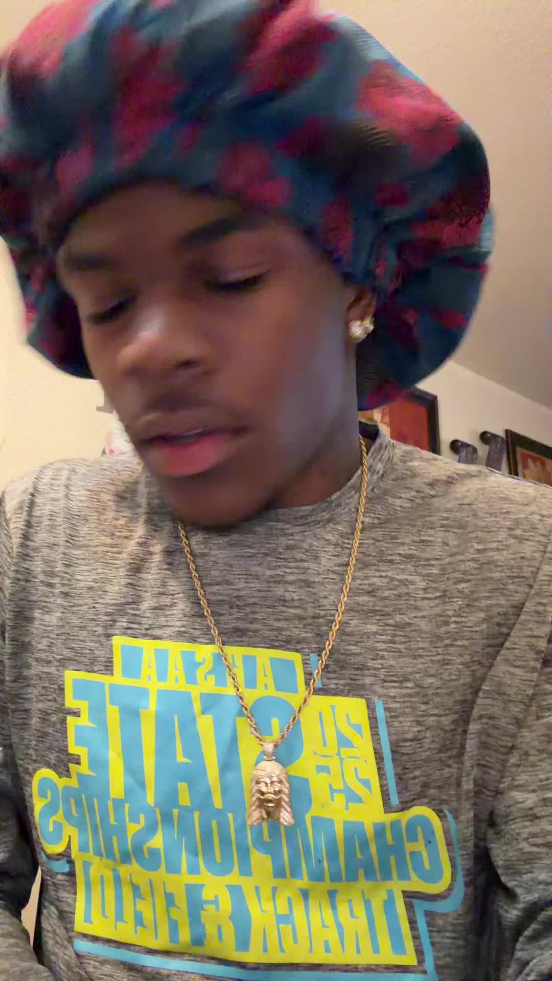 @￶