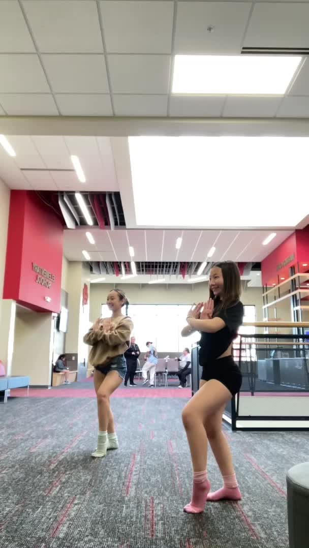 @khloe