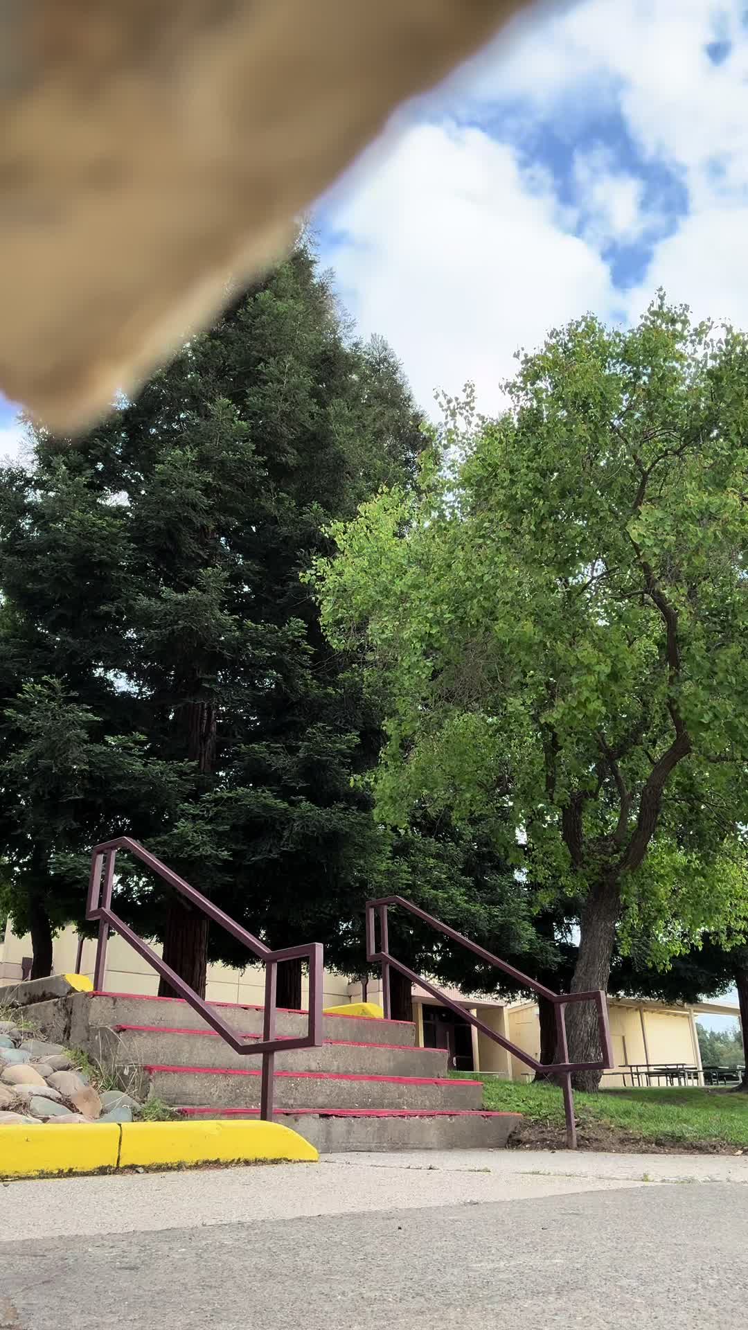 @Cxne